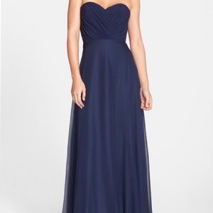 Vera Wang navy blue sweetheart gown